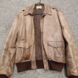 L L  BEAN. BOMBER JACKET. SIZE  44 LONG.  THATS XL FOR TALL MAN