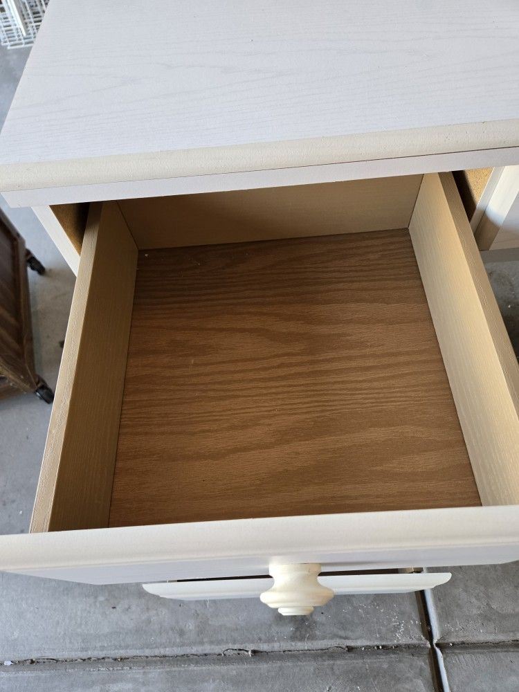 White Small Desk 35 5x15.5x29in