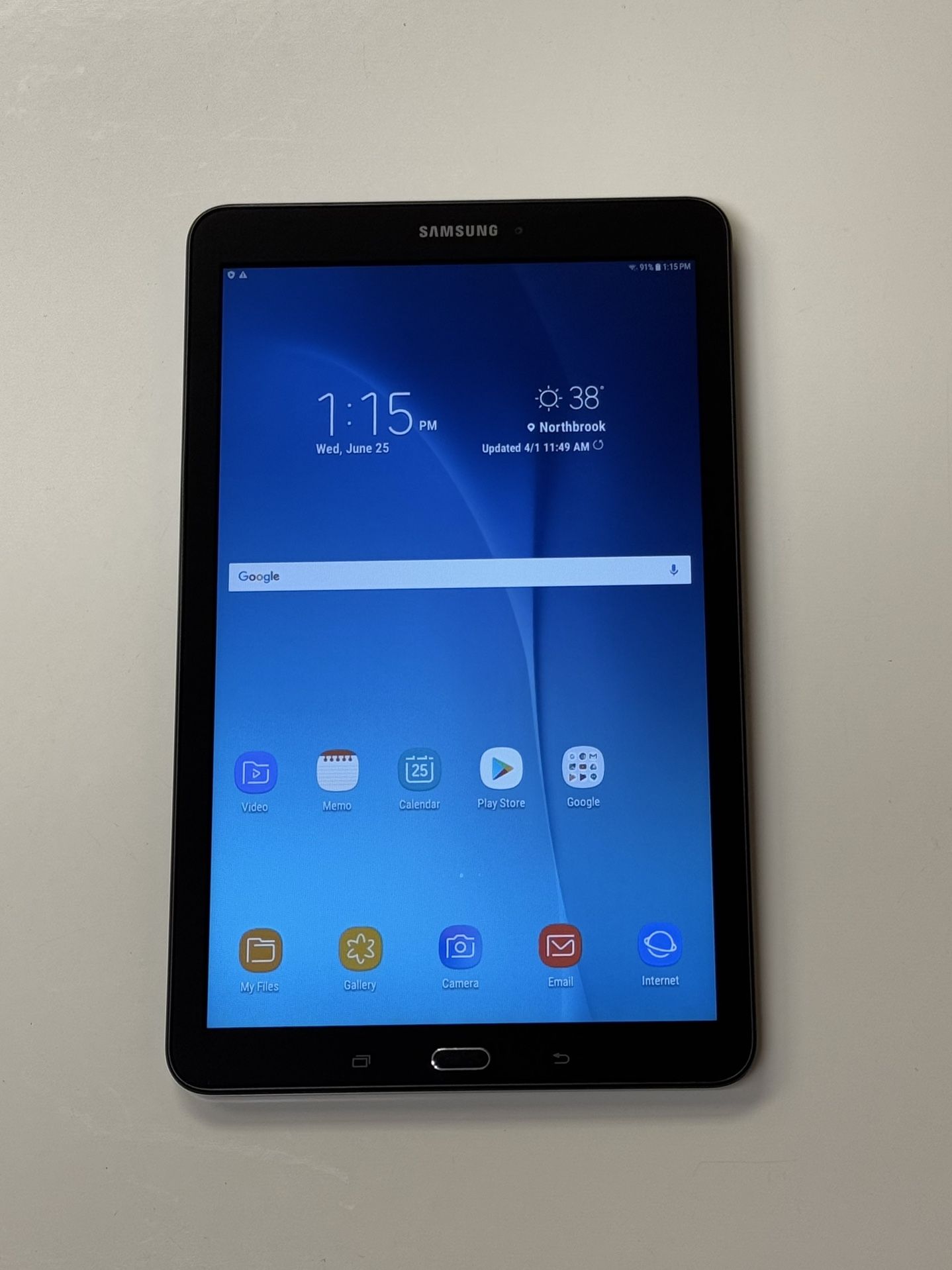 Excellent Samsung Galaxy Tab E SM-T560NU T560 16GB Wi-Fi 9.6” Black Tablet