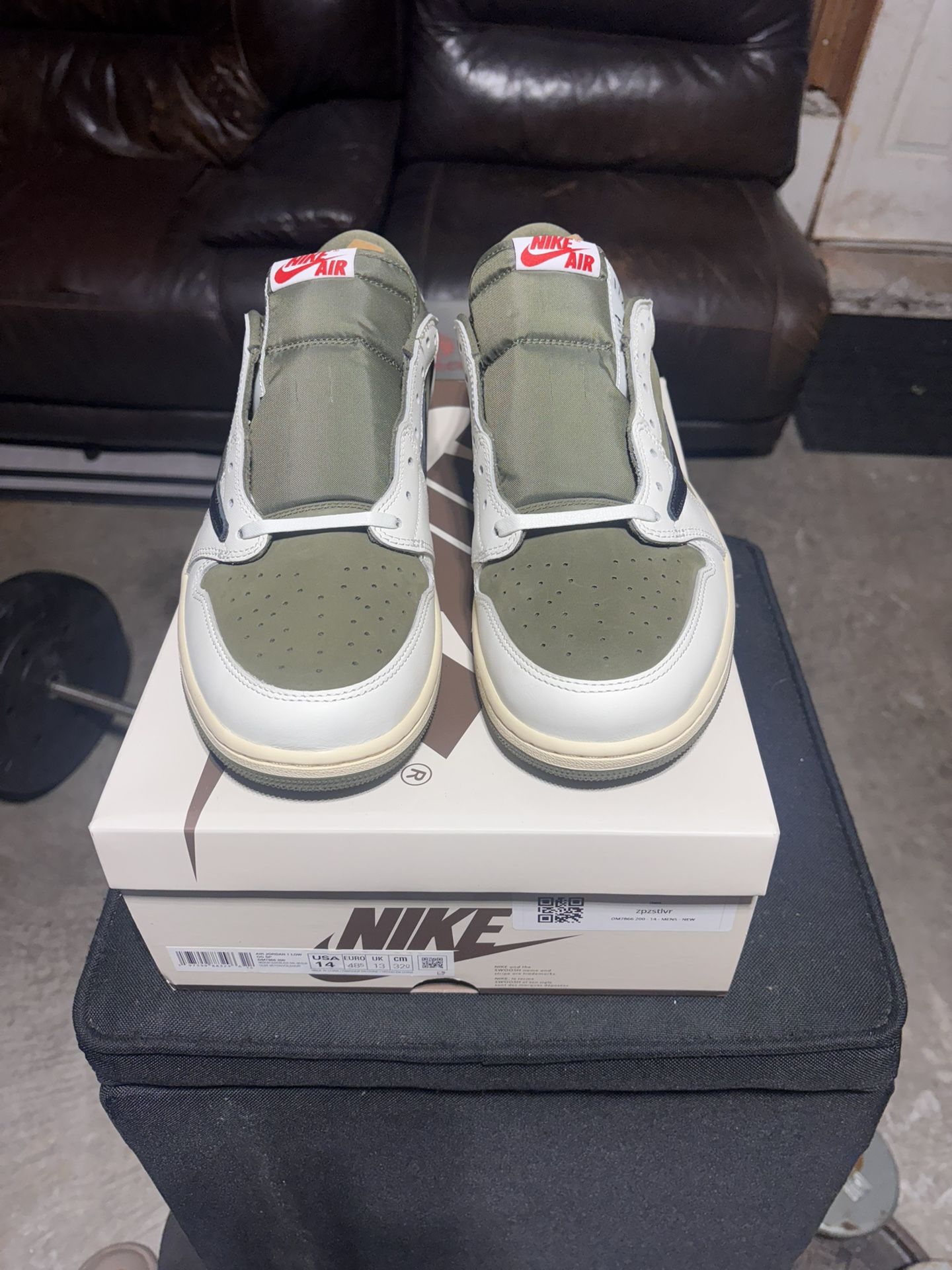 JORDAN 1 RETRO X TRAVlS SC0T Medium Olive