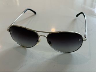 Authentic Chanel 4189 Aviator Sunglasses – Made in Italy – Pre-Owned