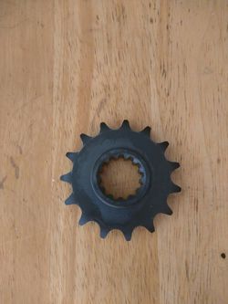 03-06 Honda CBR 600rr Front sprocket sunstar