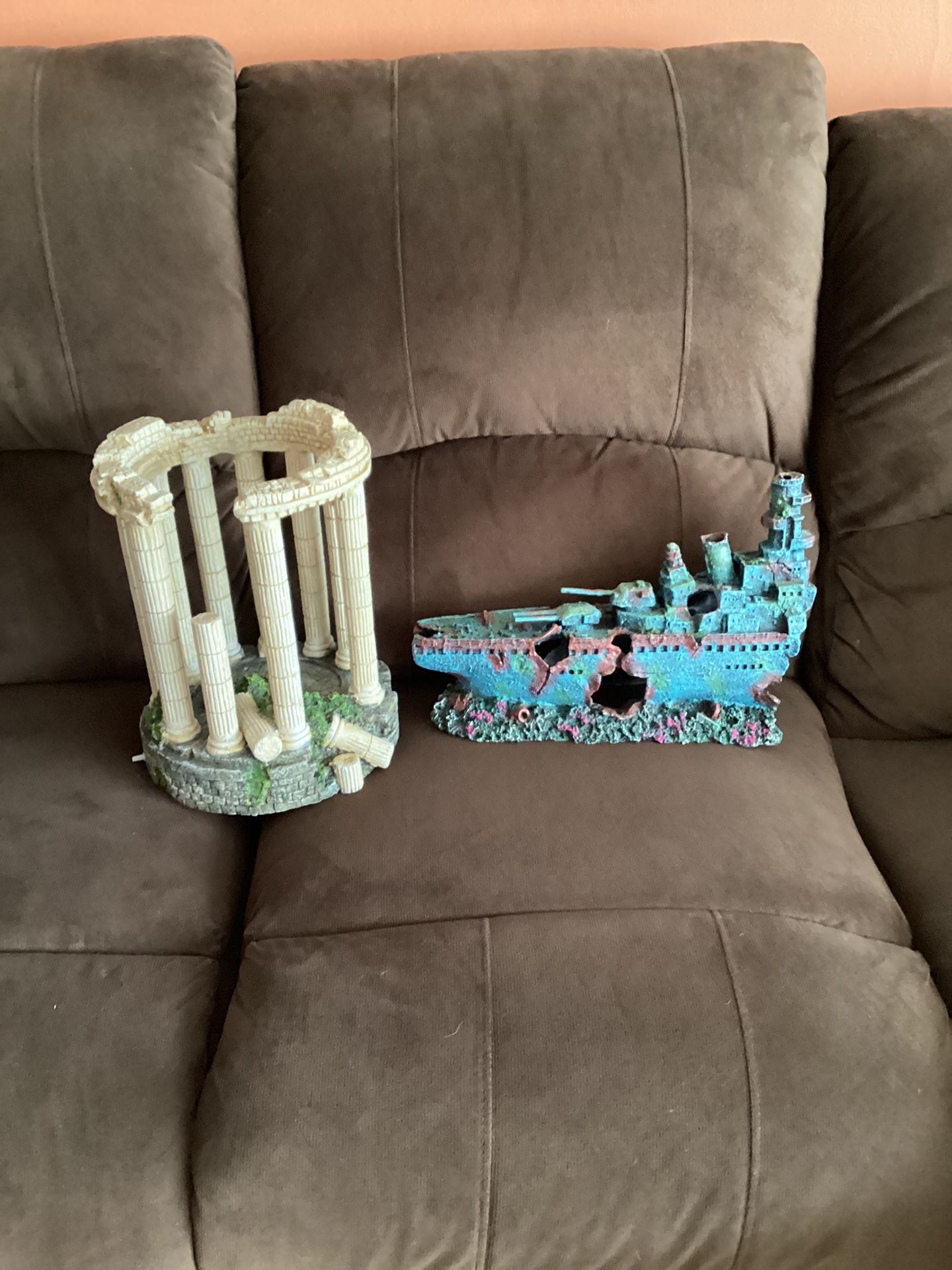 2 Large Aquarium Decorations