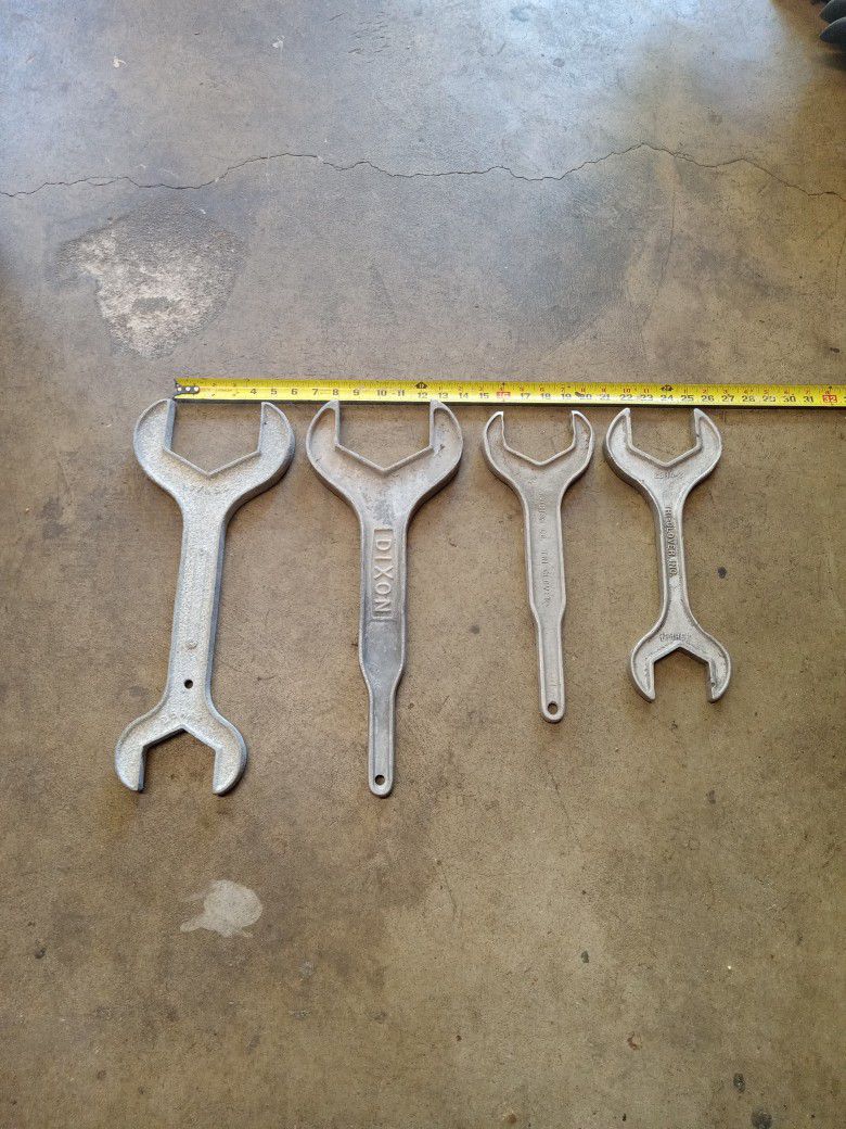 4 Big Wrenches 
