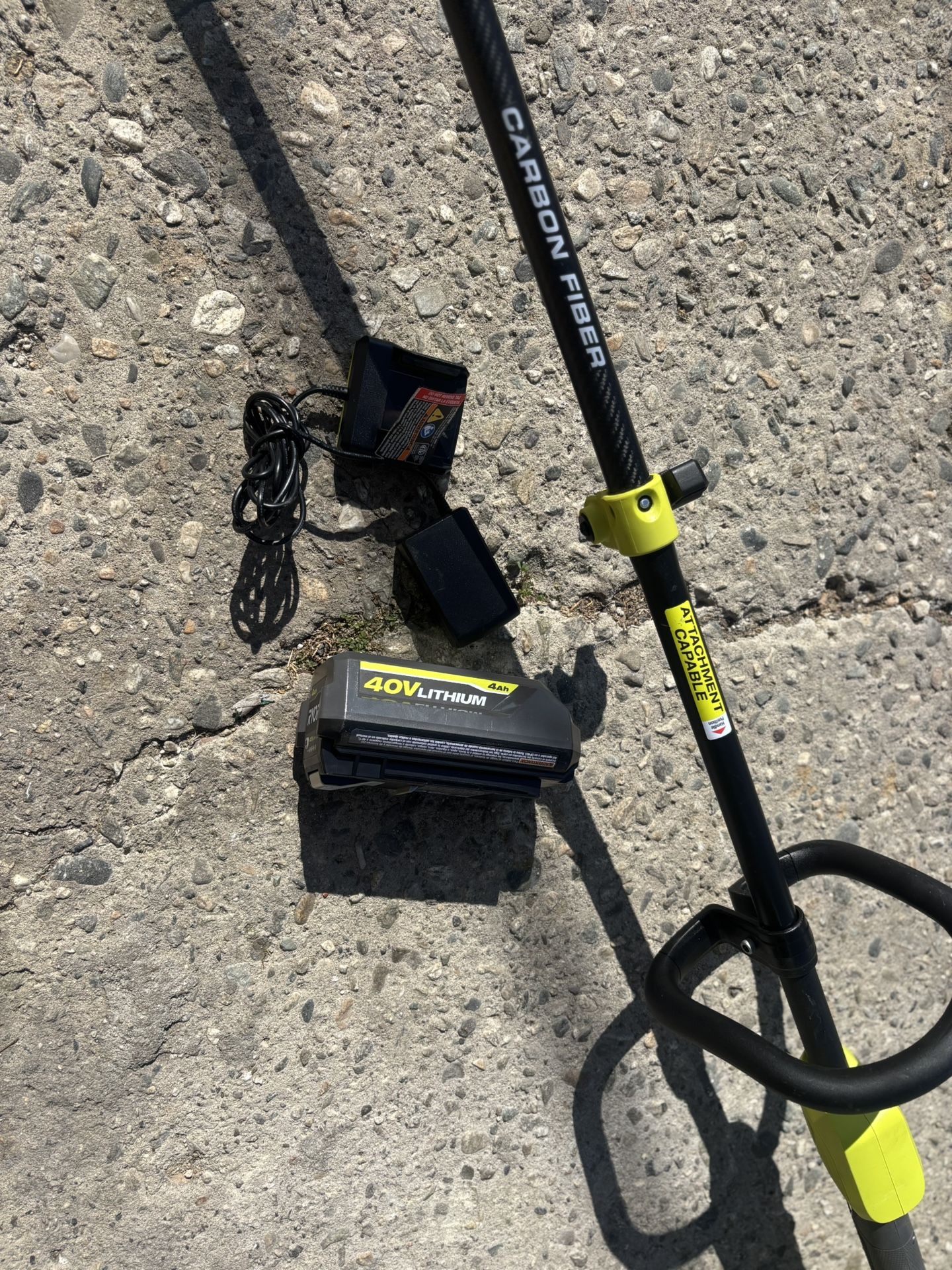 Tremer. Rioby Batería Y Cargador