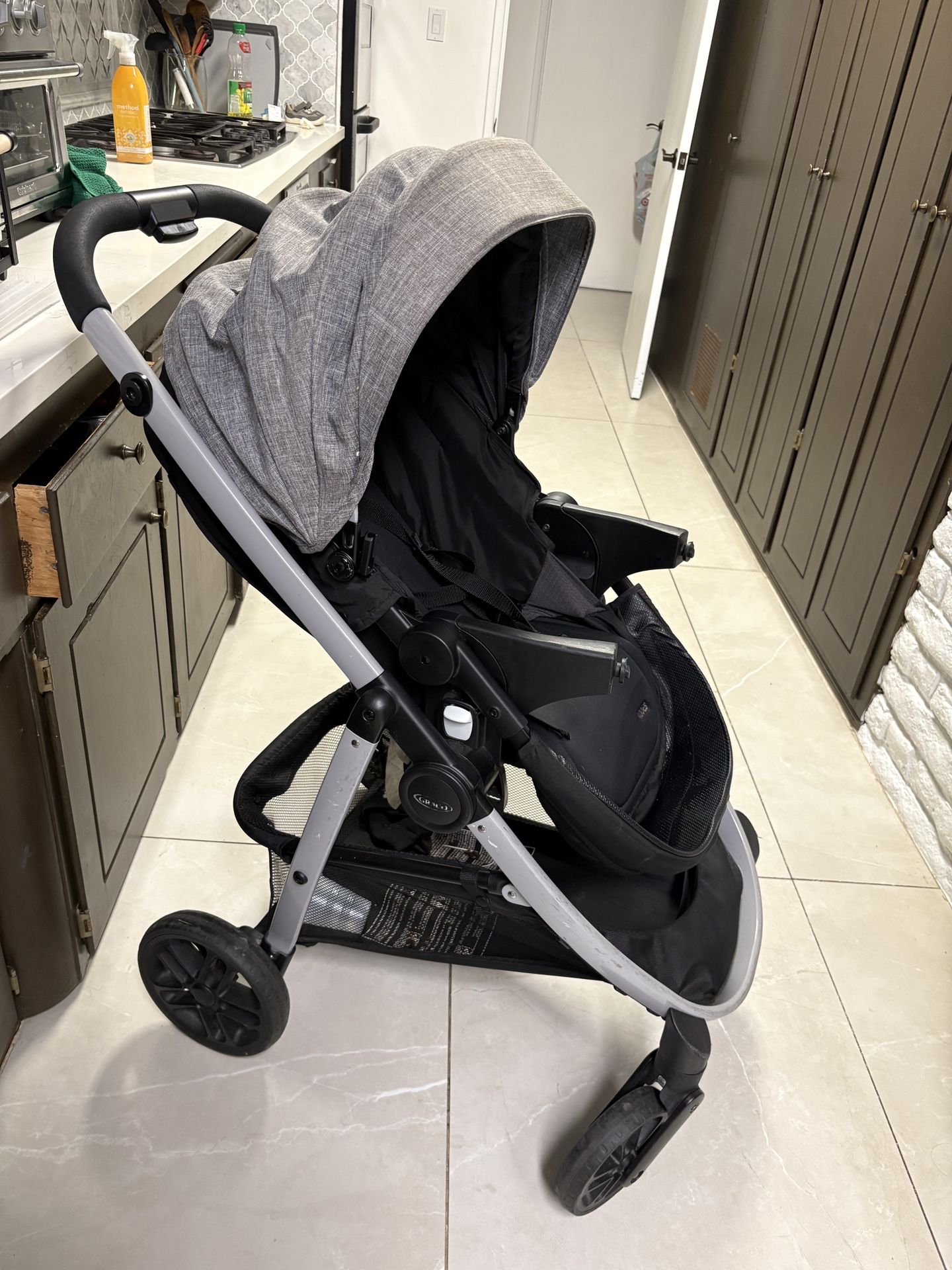 Graco Stroller + Infant car seat + base