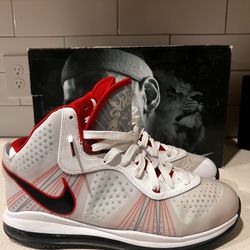 LeBron Signature 8 V/2