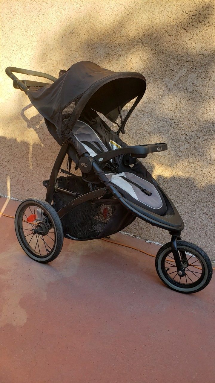 STROLLER