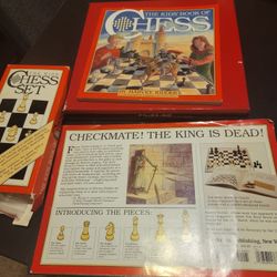 Vintage 1990 The Kids' Book of Chess by Harvey Kidder Chess Set, Book & Board
