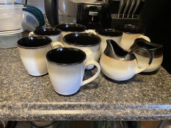 Mugs and deep plates