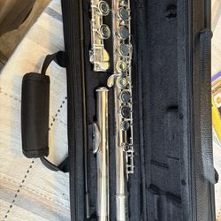 Chateau CFL-26 student flute