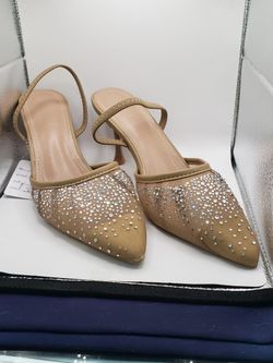 Size 8 These are A New Day Women's Sonia Heels,