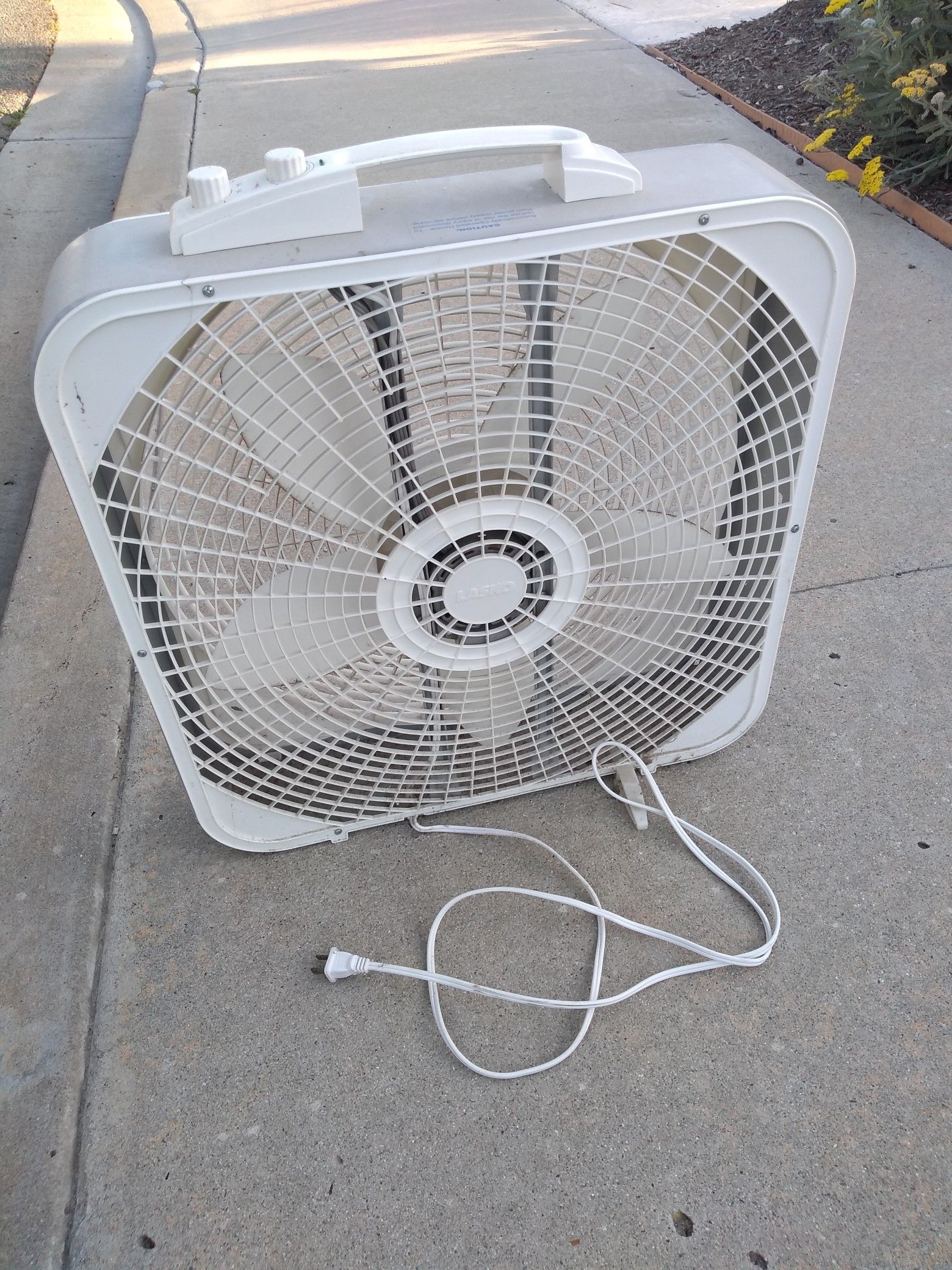 Box fan