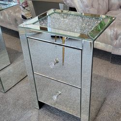 Mirrored Accent Table (Nightstand)