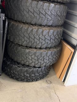 Yokohama Geolandar MT tires 285/75/17