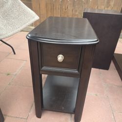 Breegin Chairside End Table