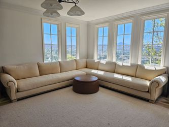Free Sectional