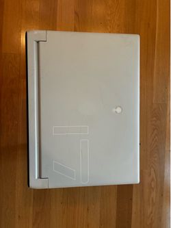 Alienware X17 R1 i7-11800h - 2.3GHz NVIDIA RTX 3070 64GB RAM 1TB