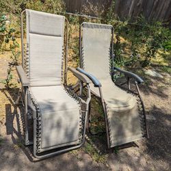 2 Old Gravity Chairs