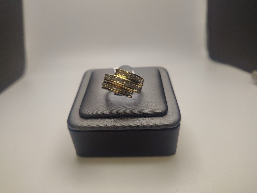 14k 1.86 Ctw Princess Cut Diamond Ring
