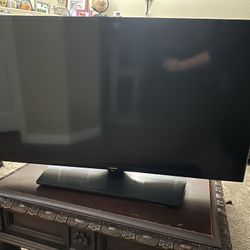 40in Samsung TV With Remote