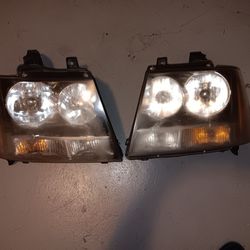Headlights For Chevy Tahoe  80 Bucks 