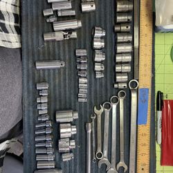 61 Mac Wrenches and sockets