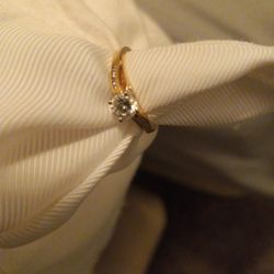 14 K Gold Half CARAT TO THREE QUARTER CARAT DIAMOND RING