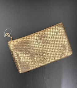 Vintage Whiting & Davis Gold Mesh Clutch Purse 