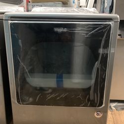 Whirlpool - Washing Machine & Electric/Gas Dryer Set 