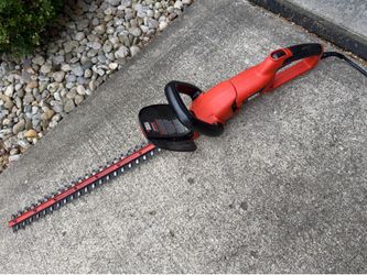 XL Black & Decker 24 inch Electric Hedge Trimmer!