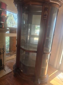Curio cabinet