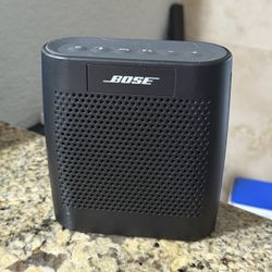Bose SoundLink Color Bluetooth Speaker, black