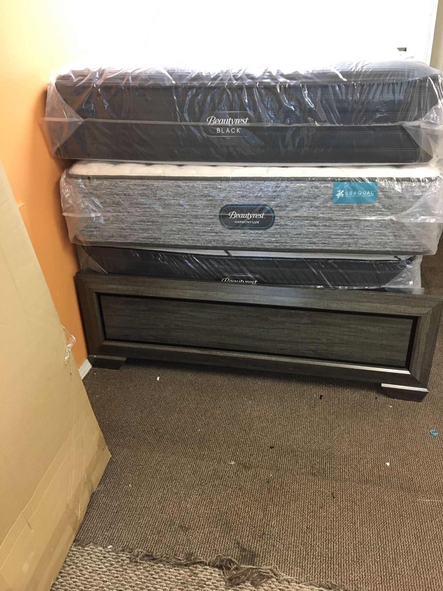 🚚 MATTRESS SALE BRAND NEW TWIN SIZE $100 FULL SIZE $169 QUEEN SIZE STARTING FROM $199 AVAILABLE DELIVERY LOCATION. 303 POCASSET AVE PROVIDENCE RI 
