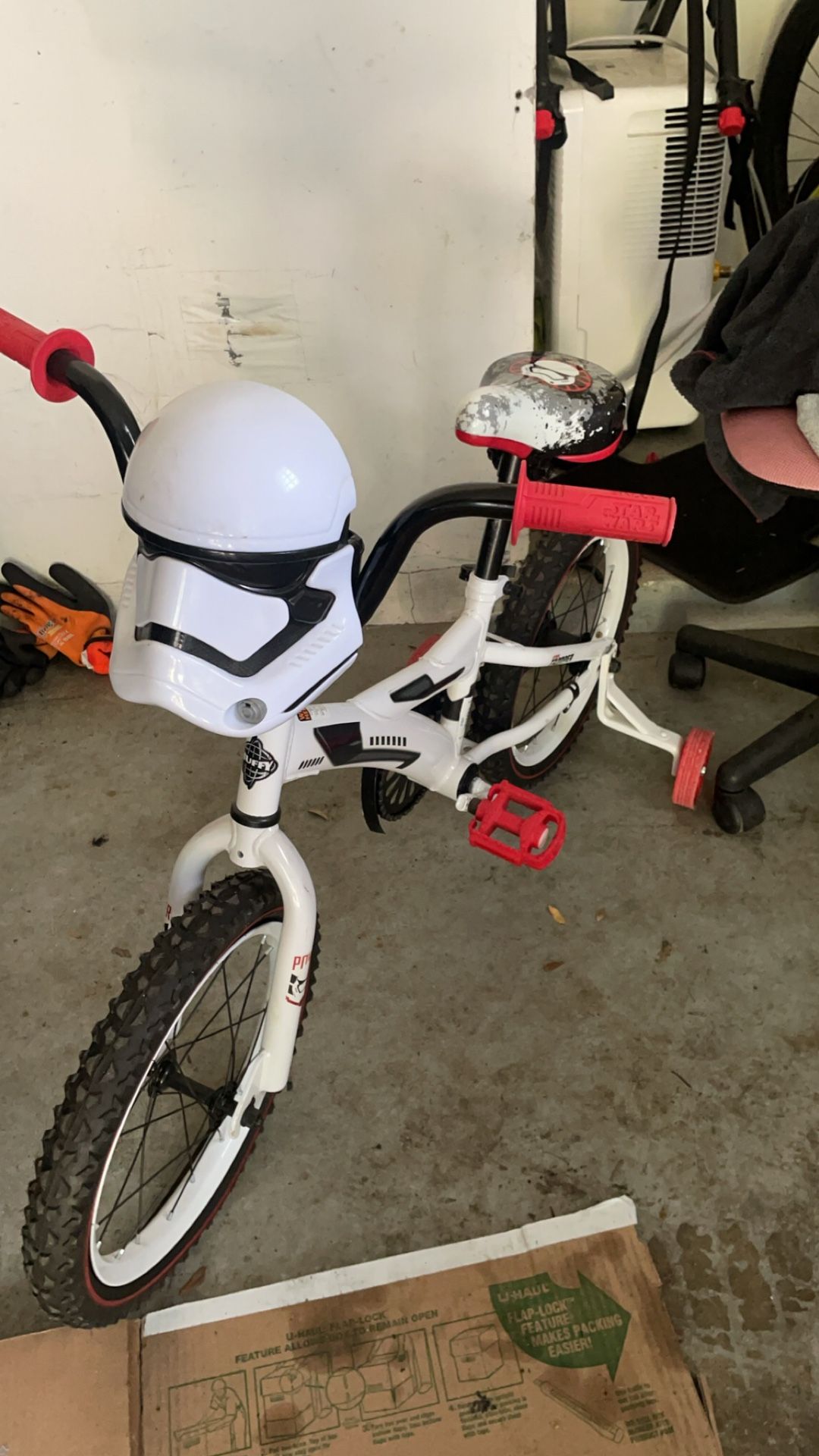 Huffy Star Wars Storm Trooper Bike 