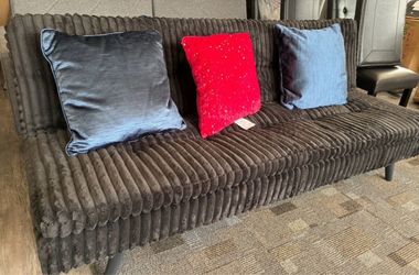 *****SUPER COMFY SOFA FUTON SLEEPEE***