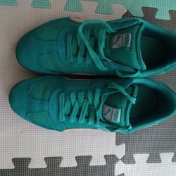 Puma Women's Athletic Shoes 