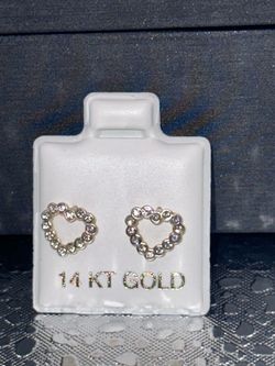 Small heart earrings