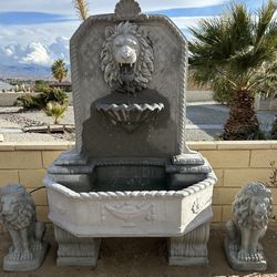 New Fountain With 2 Lions Made Out Of Cement Perfect Gift 🎁 
