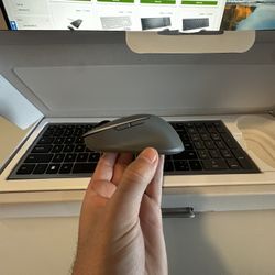 Dell Multi-Device Wireless Keyboard and Mouse Combo - KM7120W