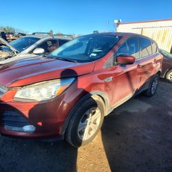 2015 FORD ESCAPE 1.6 MOTOR.....ONLY PARTS..CALL 8,3,2-5,4,0-1,3,3,3 