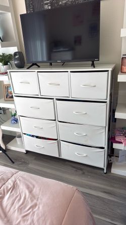 Dresser