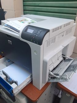 HP Color LaserJet Enterprise CP4525 color laser printer. TONERS INCLUDED.