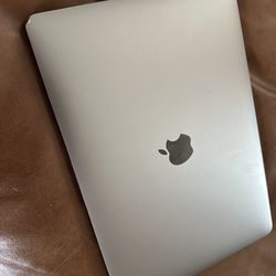 Apple  MacBook Pro 13-inch 2020 For Parts