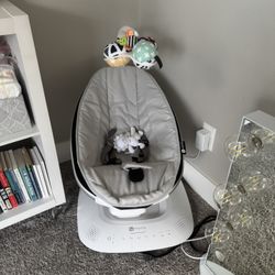  Baby Bouncer 
