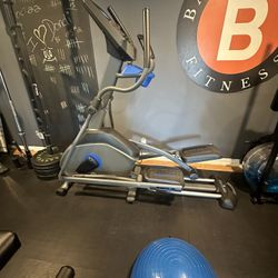 Horizon fitness elliptical  Serial Number B(contact info removed) Like New