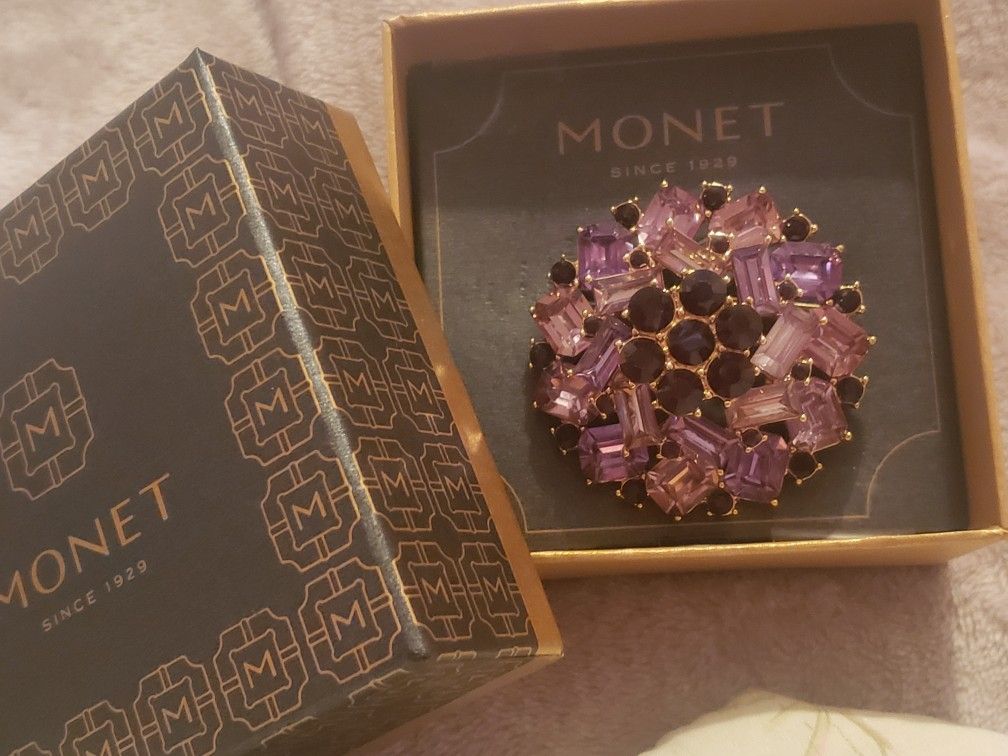 NIB, Monet Pin