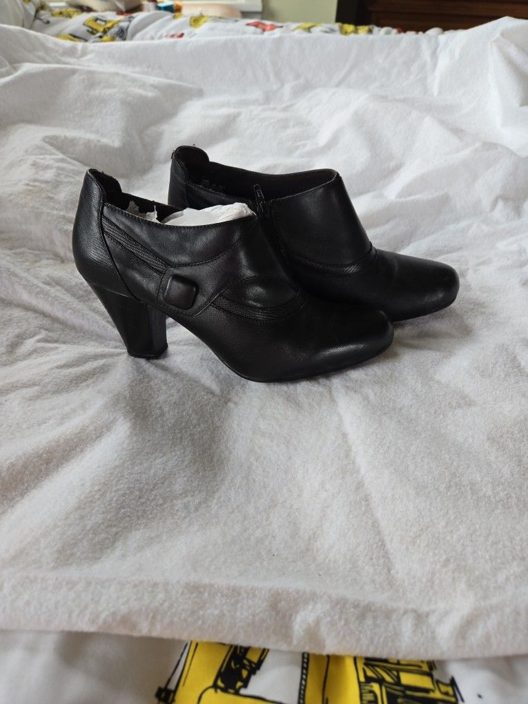 Clark's Black  Booties