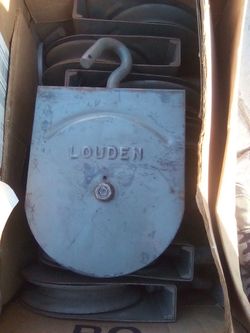 Louden Vintage Barn Pulley Block