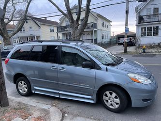 2010 Toyota Sienna